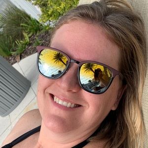 Meet your Posher, Karen